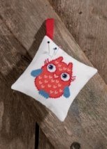 Набір для вишивання "Подушечка Червона сова (Pincushion, red owl)" PERMIN