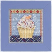 Набір для вишивання "Vanilla Cupcake//Ванільний кекс" Mill Hill MH141101