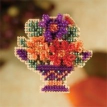 Набір для вишивання "Mum Bouquet//Букет для мами" Mill Hill