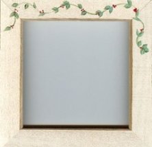 Оригінальна рамка Antique White w/Berry Vine для наборов Mill Hill