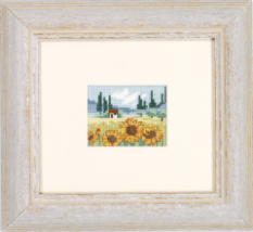 Моток — постачальник натхнення | Набори для вишивки, схеми вишивки, муліне, бісер, та інше. Доставка поштою по Україні.