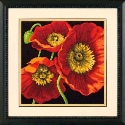 Набір для вишивання гобеленом "Червоне маковое тріо//Red Poppy Trio" DIMENSIONS 71-20073