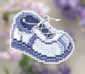 Набір для вишивання "Blue Sneaker//Сині кросівки" Mill Hill MH181101