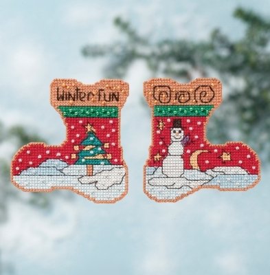 Набір для вишивання "Winter Fun Stocking//Зимові веселощі" Mill Hill ST141611