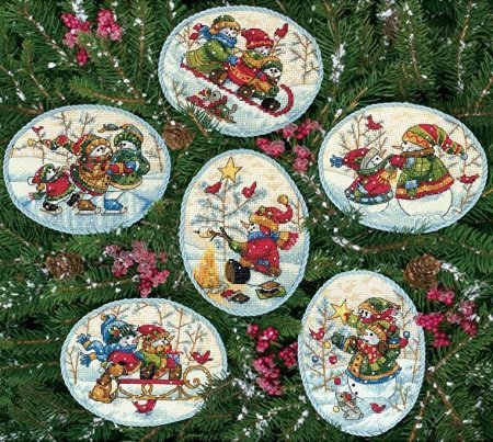 Набір для вишивання хрестиком "Грайливий сніговик//Playful Snowmen Ornaments" DIMENSIONS 08828